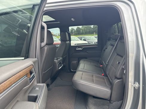 Used 2024 Chevrolet Silverado 2500 High Country w/ Z71 Off-Road Package image 14