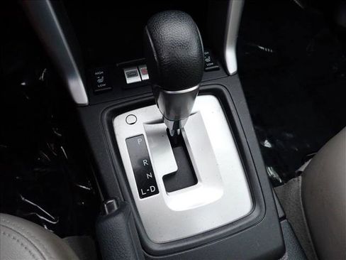 Used 2014 Subaru Forester 2.5i Touring AWD/4WD image 19