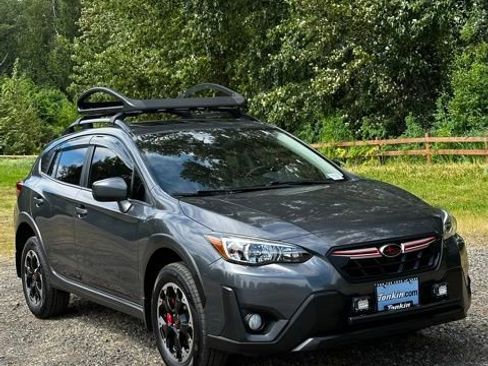 Used 2021 Subaru Crosstrek 2.0i Premium w/ Moonroof Package AWD/4WD image 2