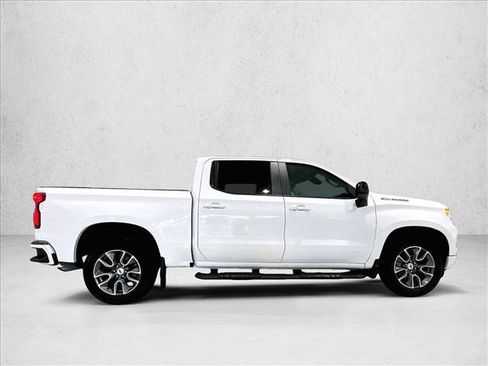 Used 2022 Chevrolet Silverado 1500 RST RWD image 5