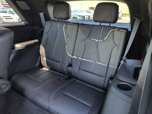 Used 2026 Cadillac Vistiq Sport w/ LPO, Floor Liner Package AWD/4WD image 32