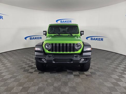 Used 2025 Jeep Wrangler Unlimited Sport AWD/4WD image 6