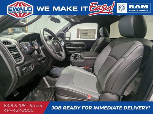 New 2024 RAM 3500 Tradesman image 8