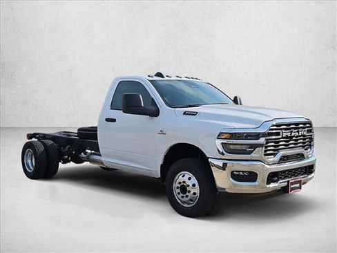 New 2025 RAM 3500 Tradesman w/ Chrome Appearance Group RWD image 6