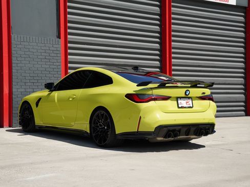 Used 2021 BMW M4 Competition w/ M Carbon Exterior Package RWD image 18