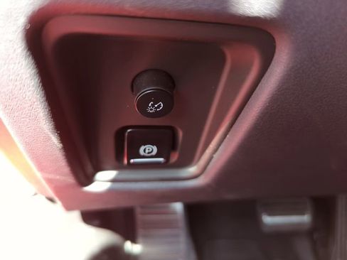 Used 2025 Chevrolet Corvette Z06 image 30