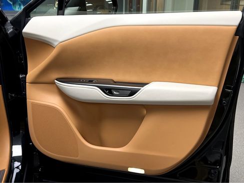 New 2026 Lexus RZ 450e AWD image 24