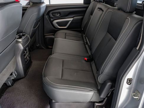 Used 2019 Nissan Titan PRO-4X image 36