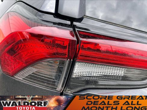 Used 2022 Toyota RAV4 XLE image 33