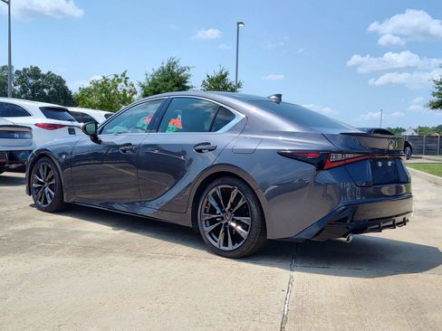 Used 2022 Lexus IS 350 F Sport w/ Navigation Package RWD image 4