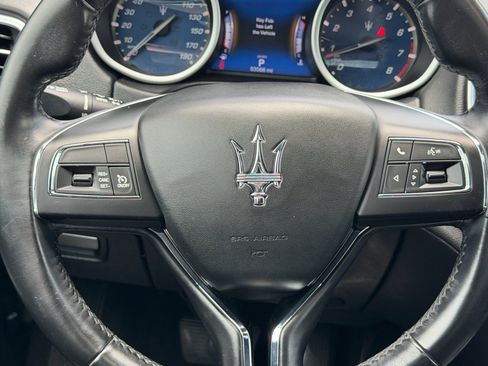 Used 2018 Maserati Ghibli RWD image 14
