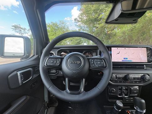 New 2026 Jeep Gladiator Sport AWD/4WD image 14