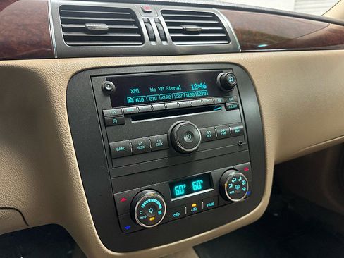 Used 2011 Buick Lucerne CXL w/ Driver Confidence Package image 19