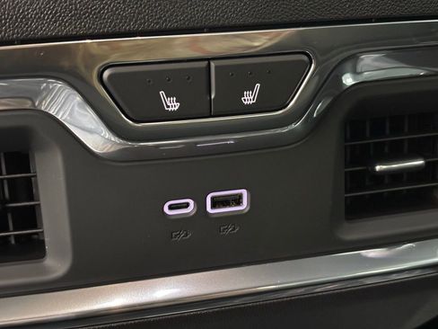 New 2025 GMC Sierra 2500 Denali w/ Denali Reserve Package image 7