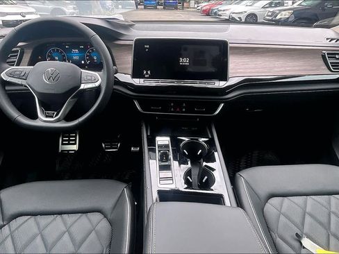 New 2026 Volkswagen Atlas SEL Premium R-Line AWD/4WD image 5
