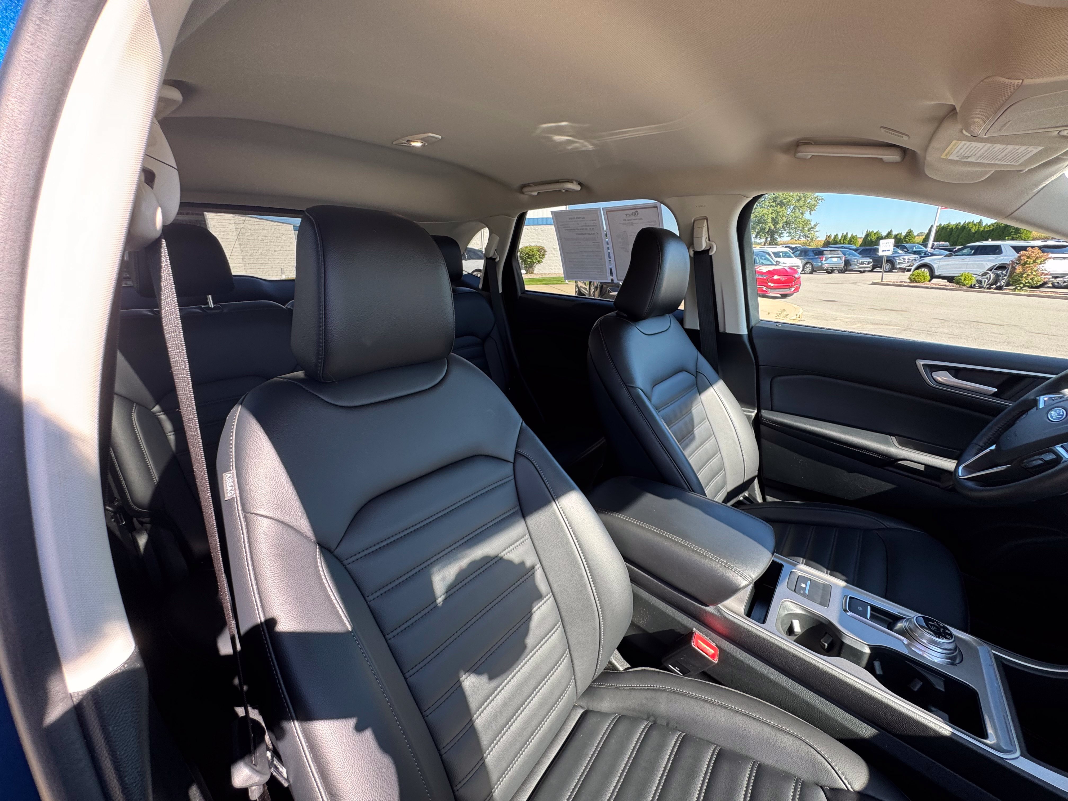 Used 2024 Ford Edge SEL w/ Convenience Package AWD/4WD image 9