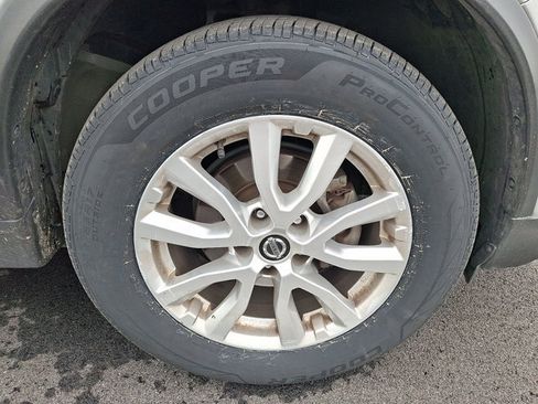 Used 2019 Nissan Rogue S w/ Special Edition Package AWD/4WD image 8