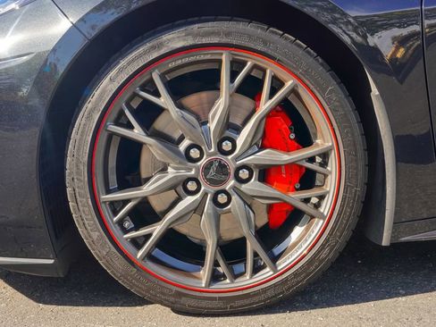 Used 2023 Chevrolet Corvette Stingray Premium Cpe w/ Z51 Performance Package image 12