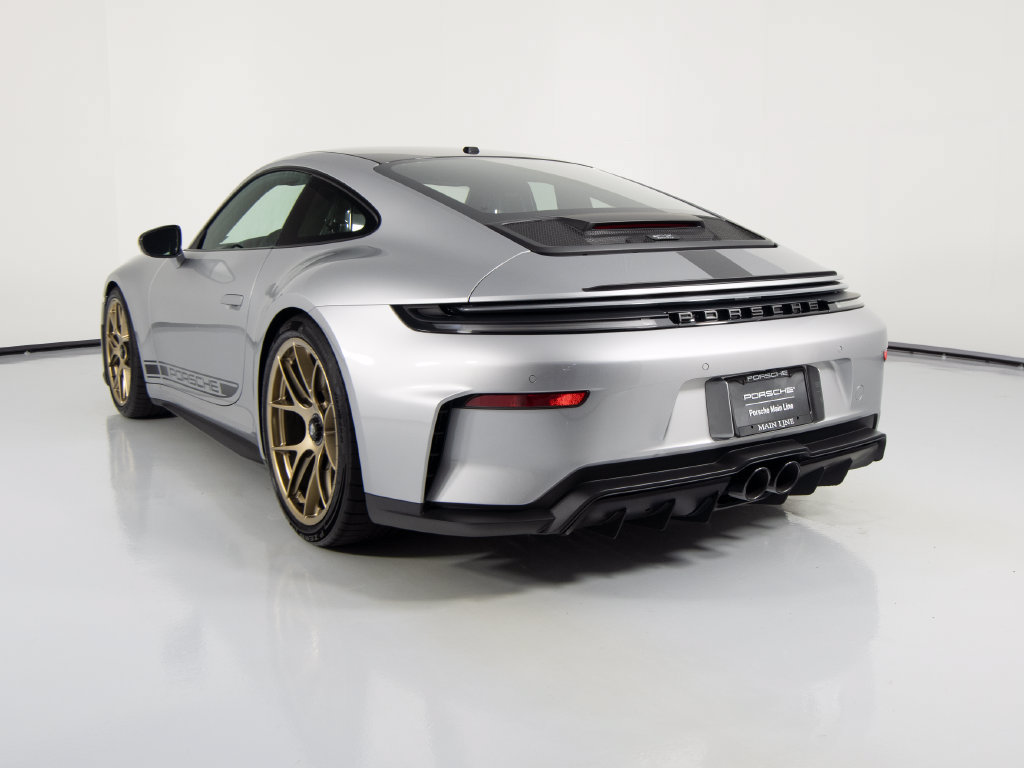 Certified 2026 Porsche 911 GT3 RWD image 3