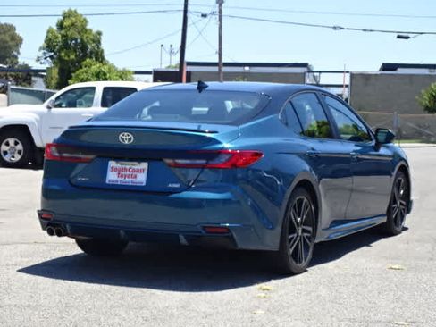 Used 2025 Toyota Camry XSE FWD image 12
