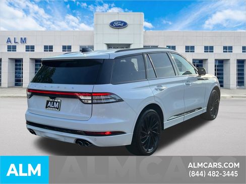 Used 2025 Lincoln Aviator Reserve w/ Equipment Group 201A image 5