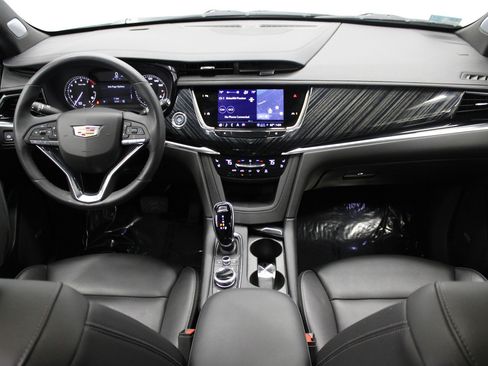 Certified 2024 Cadillac XT6 Premium Luxury image 21