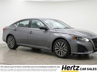 Used 2025 Nissan Altima 2.5 SV video 1