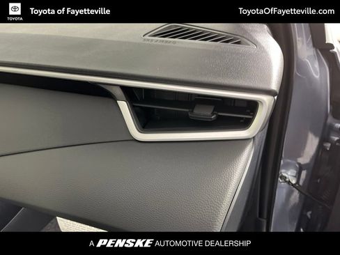 Used 2026 Toyota Corolla LE FWD image 9