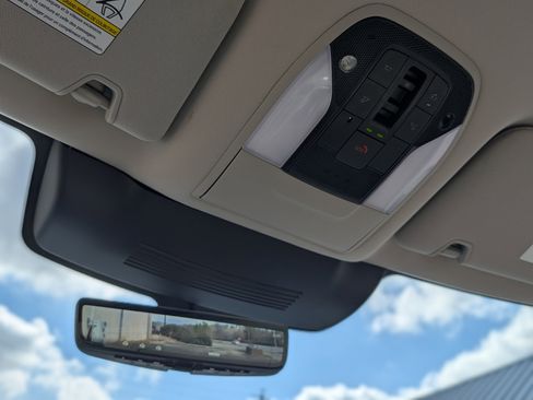 Used 2025 INFINITI QX60 Sensory w/ Vision Package image 34