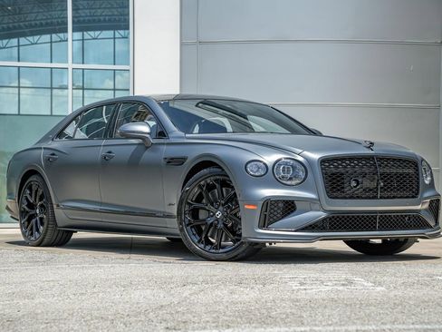 New 2025 Bentley Flying Spur Plug-In Hybrid AWD/4WD image 1