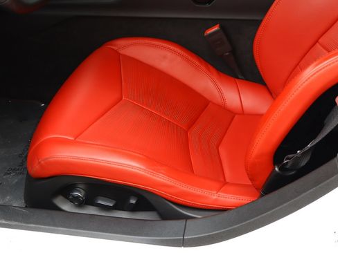Used 2023 Chevrolet Corvette Stingray Premium Conv w/ Z51 Performance Package RWD image 13