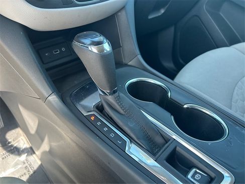 Used 2021 Chevrolet Equinox LT image 28