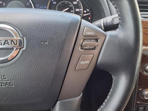 Used 2018 Nissan Armada SL image 24