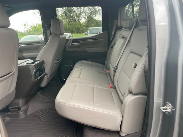 Used 2024 Chevrolet Silverado 1500 LTZ w/ LTZ Premium Package AWD/4WD image 28