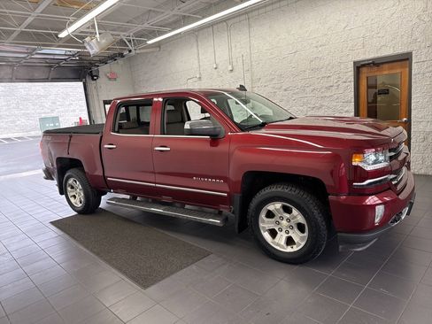 Used 2017 Chevrolet Silverado 1500 LTZ Z71 w/ LTZ Plus Package image 1