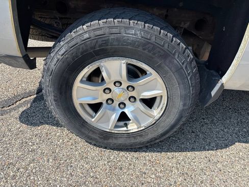 Used 2015 Chevrolet Silverado 1500 LT w/ All Star Edition AWD/4WD image 15
