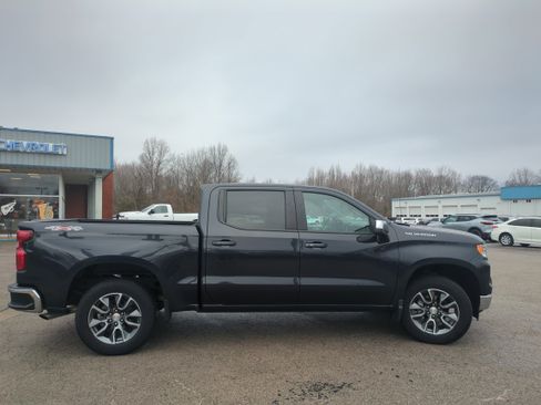 Used 2022 Chevrolet Silverado 1500 LT image 4