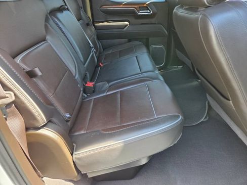 Used 2023 GMC Sierra 1500 Denali w/ Denali Reserve Package AWD/4WD image 15