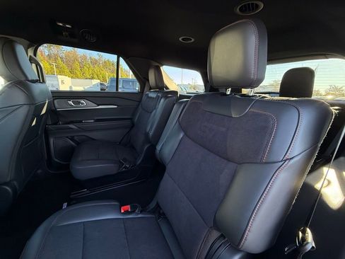 New 2026 Ford Explorer ST image 27