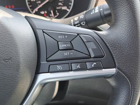 Used 2023 Nissan Altima 2.5 SV FWD image 25
