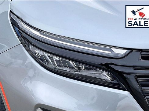 Used 2024 Chevrolet Equinox RS w/ LPO, Floor Liner Package image 32