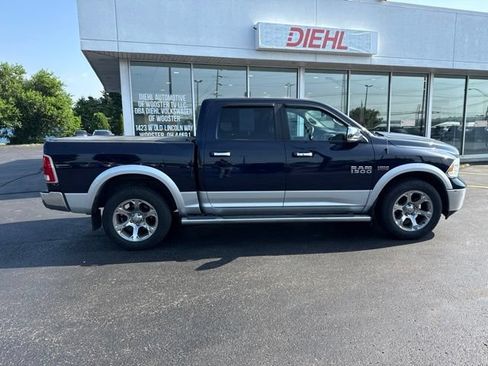 Used 2017 RAM 1500 Laramie w/ Convenience Group AWD/4WD image 8