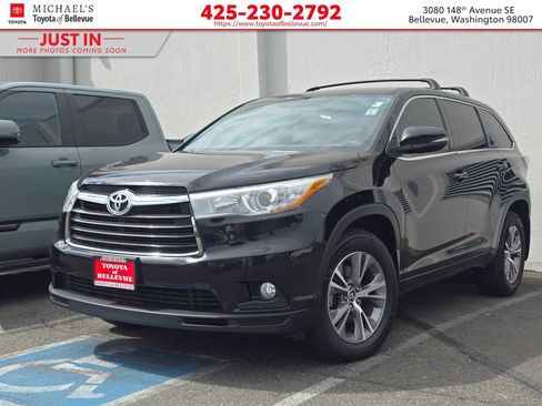 Used 2016 Toyota Highlander Plus AWD/4WD image 1
