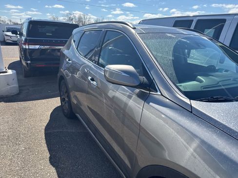 Used 2017 Hyundai Santa Fe Sport w/ 2.0T Ultimate Tech Package 05 image 18