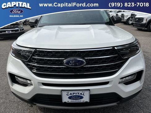 Certified 2023 Ford Explorer XLT w/ Equipment Group 202A AWD/4WD image 10