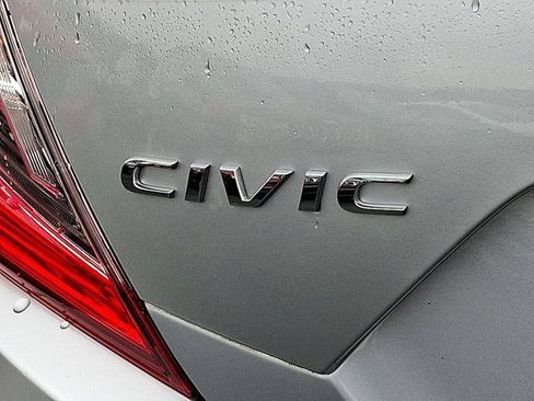 Used 2019 Honda Civic Sport image 33