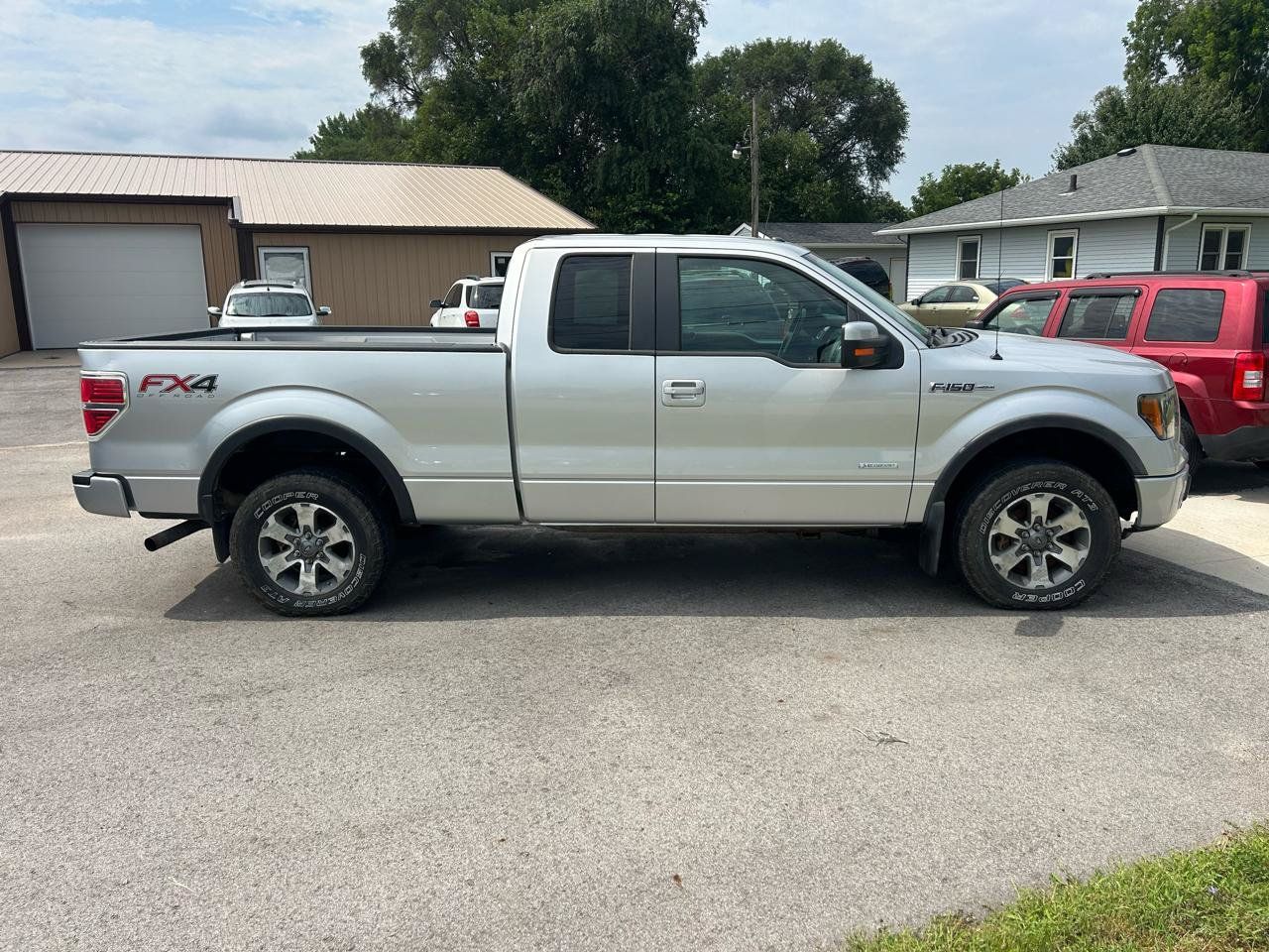 Used 2013 Ford F150 FX4 w/ Mid Equipment Group AWD/4WD image 3