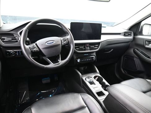 Used 2024 Ford Escape Platinum AWD/4WD image 11