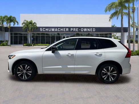 Used 2025 Volvo XC60 B5 Core w/ Protection Package Premier AWD/4WD image 4