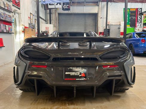 Used 2020 McLaren 600LT Spider RWD image 8